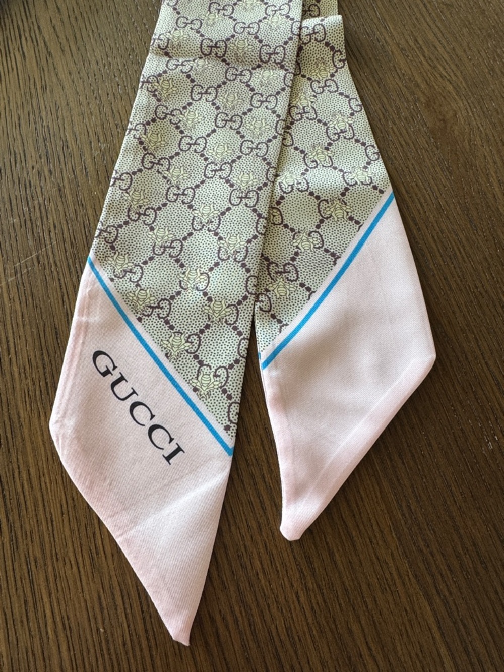 Gucci Pink, Beige & Blue GG Silk Twilly head scarf. - Picture 4 of 6